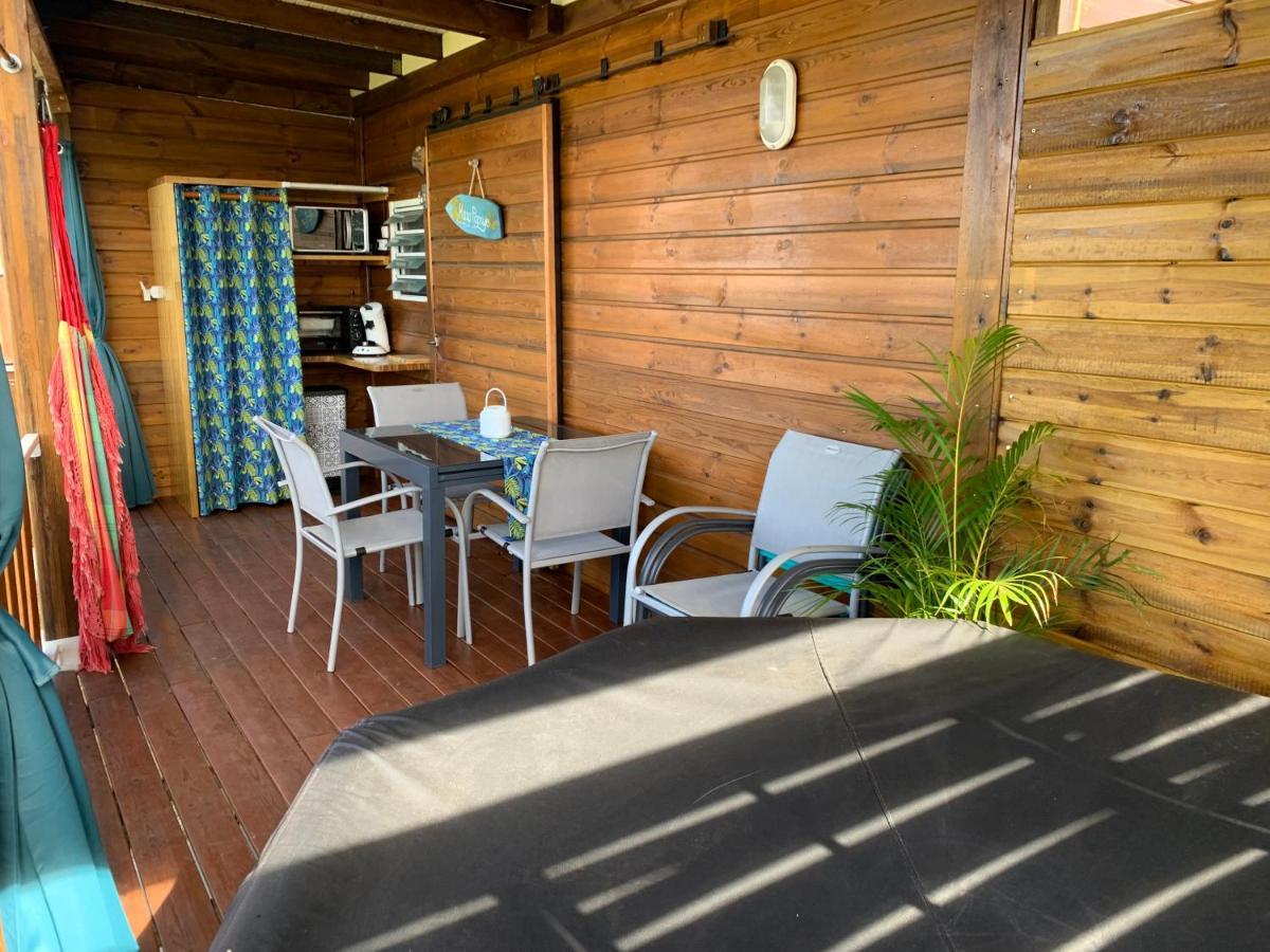 Gîte face à la mer des caraibes Sainte-Rose Esterno foto